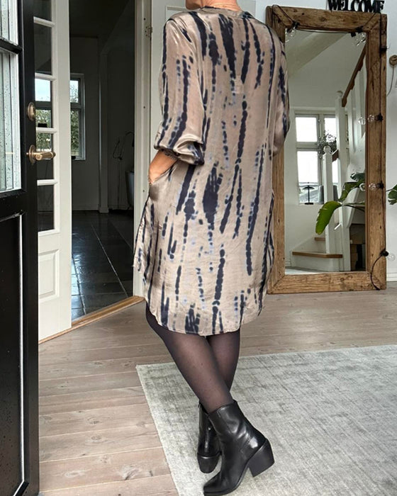 Printed V-neck long-sleeved dress