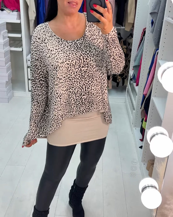 Round neck leopard print long sleeve top
