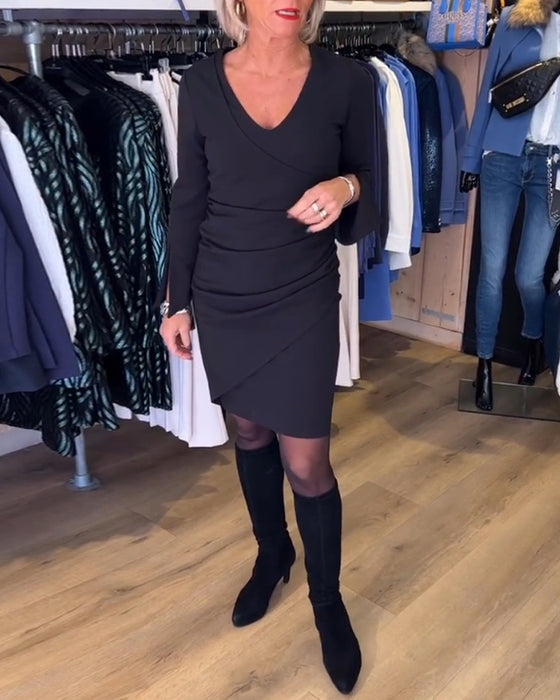 V-neck flare Sleeve dress