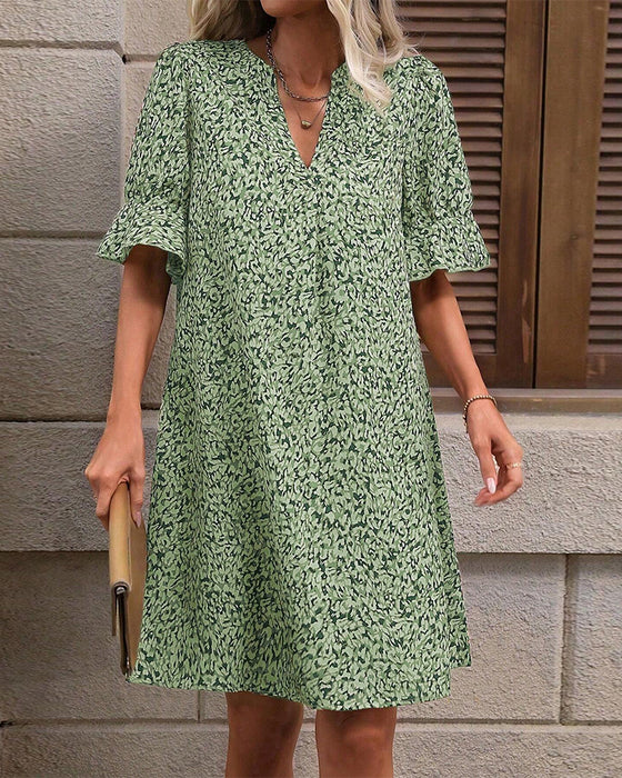 Elegant printed V-neck dress