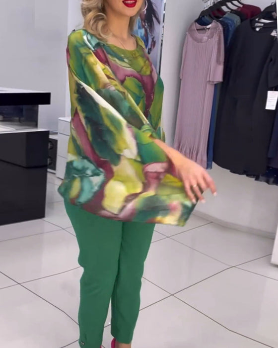 Printed crew neck bat sleeve blouse