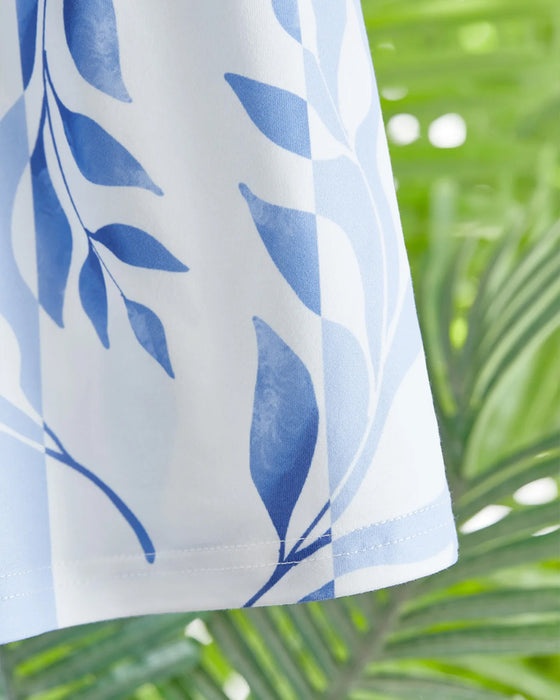 Slim-fitting short-sleeved dress