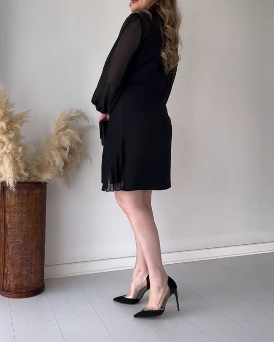 Pleated lapel long-sleeved dress