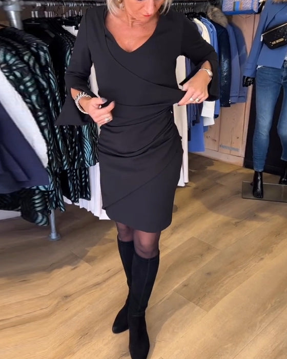 V-neck flare Sleeve dress